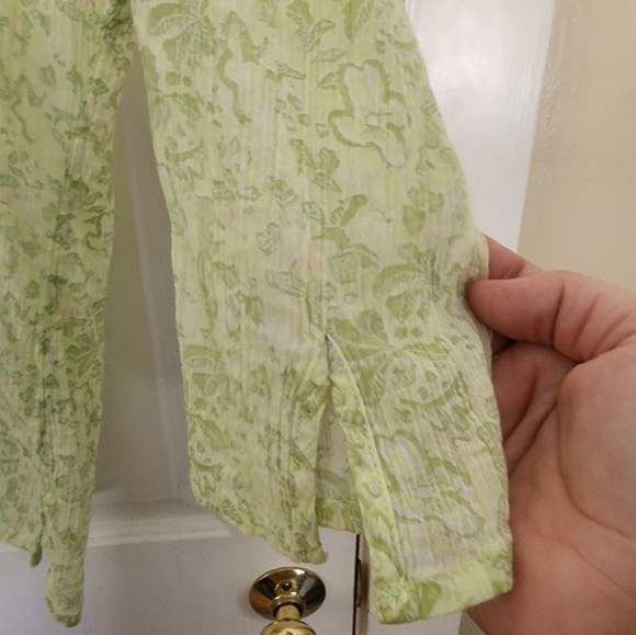 Eddie Bauer green floral smocked peasant top size medium feminine boho smocked - Picture 6 of 11